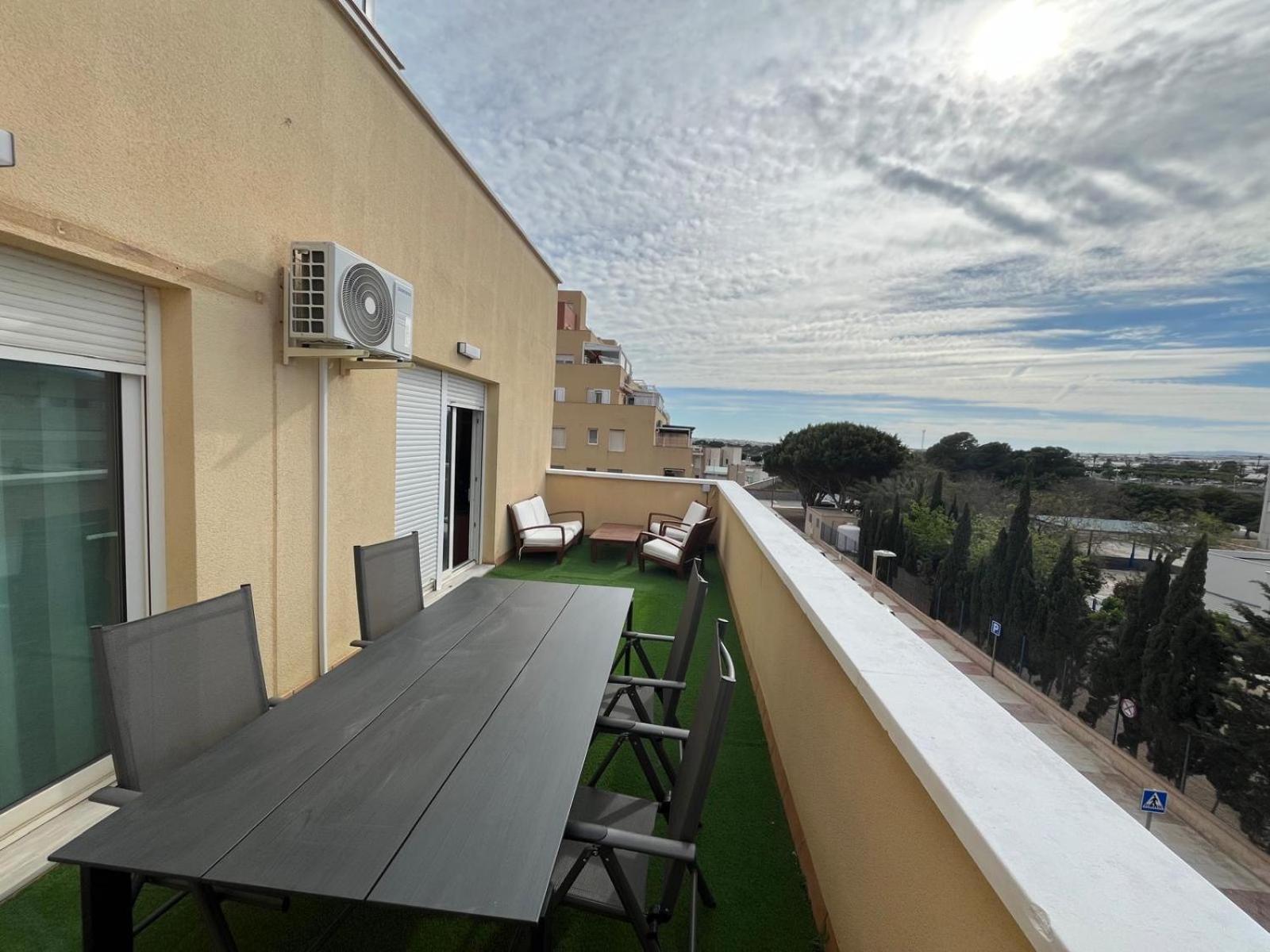 Appartement Aguadulce Sol Y Playa- A/C à Roquetas de Mar Extérieur photo